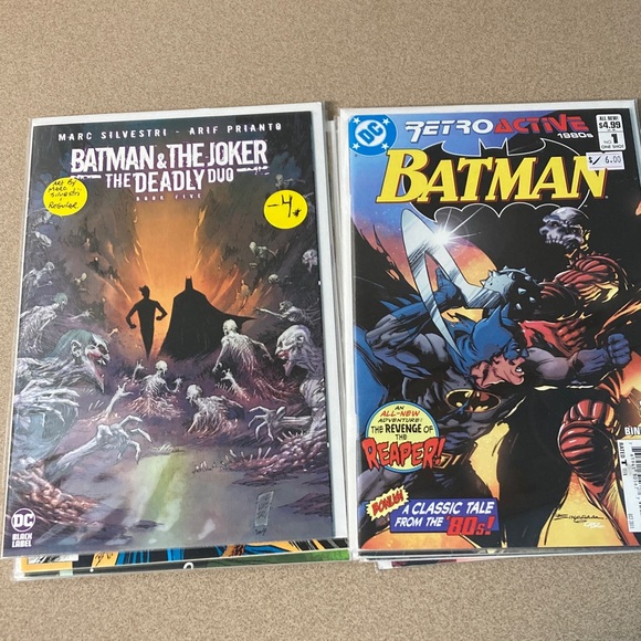 Batman Comic Book Collection - Picture 5 of 6